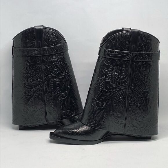 Givenchy Shark Lock Cowboy Ankle Boots In Western Leather size 39 - Picture 10 of 16